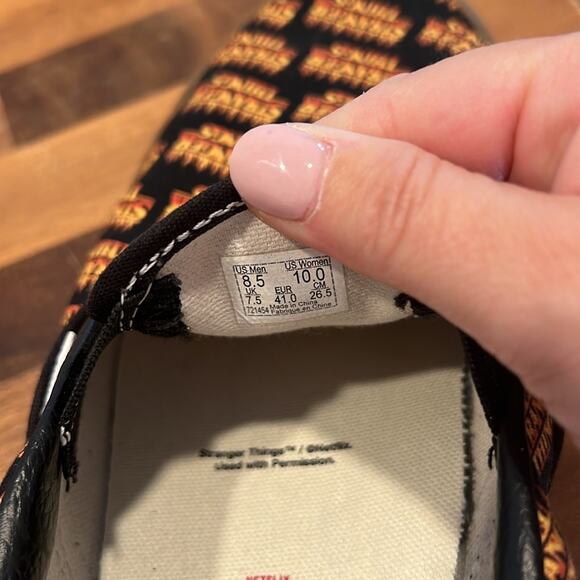 Vans x Stranger Things Customs Slip On Sneakers - Picture 9 of 10